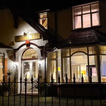 Sunnycroft Private Hotel Лландидно Экстерьер фото