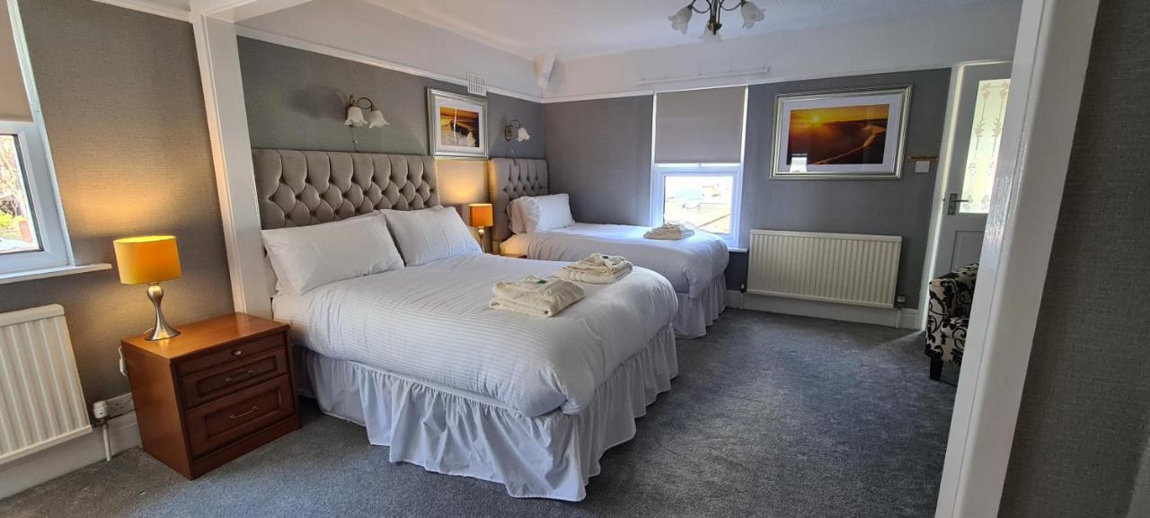 Sunnycroft Private Hotel Лландидно Экстерьер фото