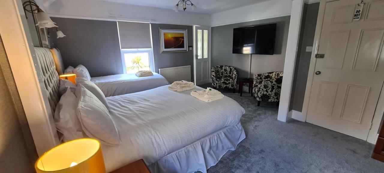 Sunnycroft Private Hotel Лландидно Экстерьер фото