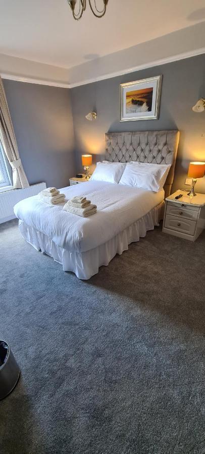 Sunnycroft Private Hotel Лландидно Экстерьер фото